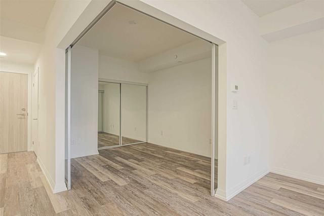 715 - 75 Canterbury Pl, Condo with 2 bedrooms, 2 bathrooms and 1 parking in Toronto ON | Image 8