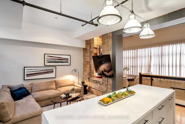 3 - 189 Queen St E, Condo with 1 bedrooms, 2 bathrooms and 1 parking in Toronto ON | Image 9