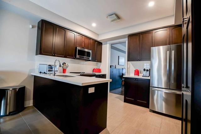 1 - 118 Inspire Blvd, Condo with 3 bedrooms, 4 bathrooms and 4 parking in Brampton ON | Image 3