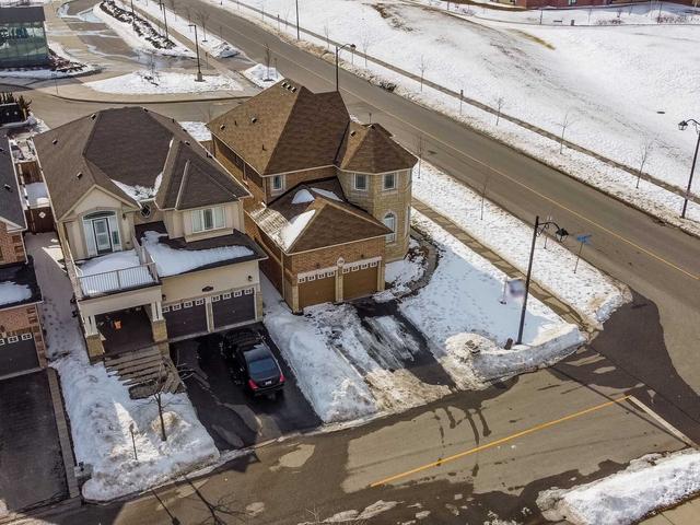 726 Miltonbrook Cres, House detached with 4 bedrooms, 3 bathrooms and 6 parking in Milton ON | Image 23