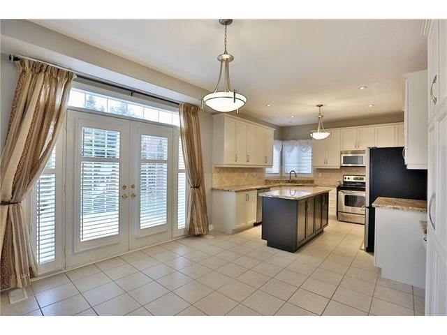 3323 Fox Run Circ, House detached with 4 bedrooms, 4 bathrooms and 6 parking in Oakville ON | Image 6