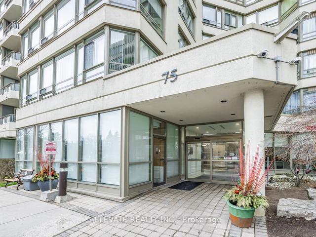 1510 - 75 King St E, Condo with 2 bedrooms, 2 bathrooms and 1 parking in Mississauga ON | Image 12