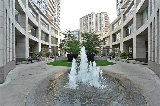 404 - 2181 Yonge St, Condo with 1 bedrooms, 1 bathrooms and 1 parking in Toronto ON | Image 2