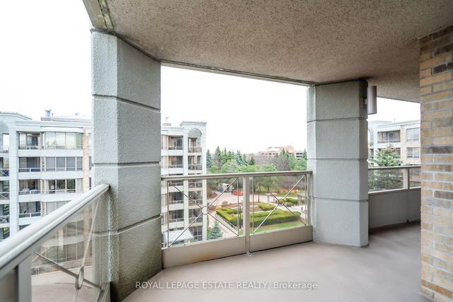 514 - 215 The Donway W, Condo with 2 bedrooms, 2 bathrooms and 1 parking in Toronto ON | Image 22
