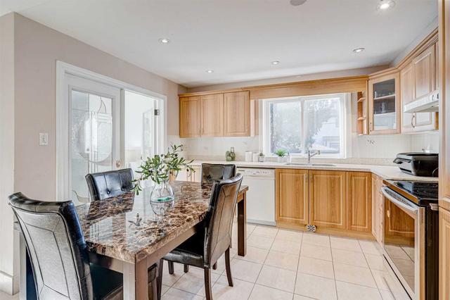 162 Varsity Rd, House detached with 5 bedrooms, 3 bathrooms and 5 parking in Toronto ON | Image 37