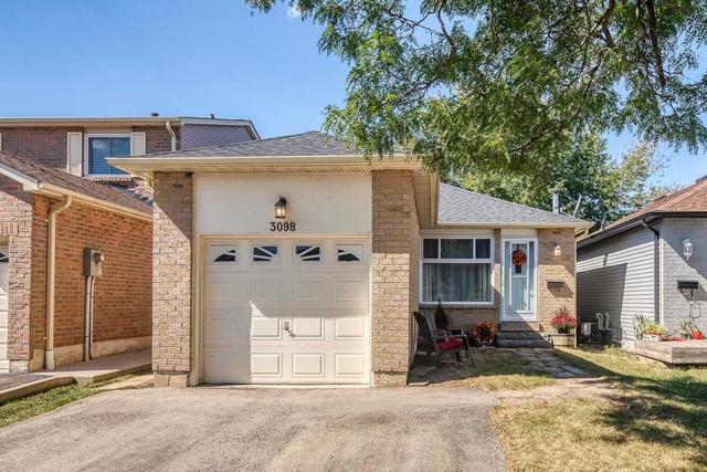 3098 Keynes Cres, House detached with 3 bedrooms, 2 bathrooms and 3 parking in Mississauga ON | Image 1
