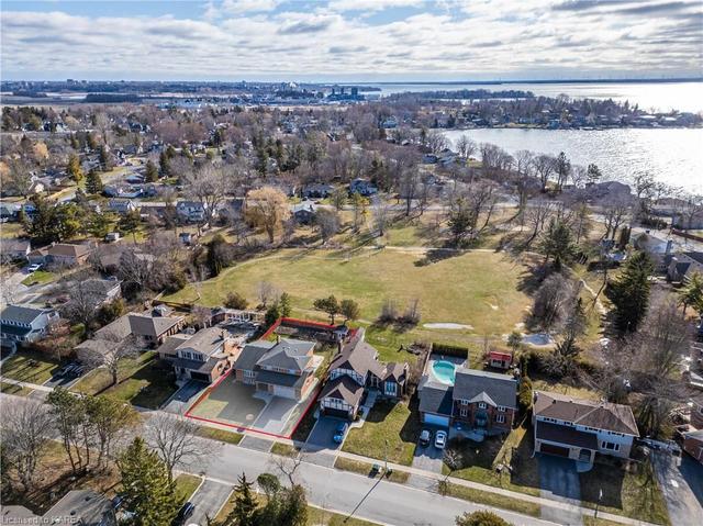 95 Lakeshore Boulevard, House detached with 4 bedrooms, 1 bathrooms and 3 parking in Kingston ON | Image 43