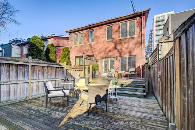 469 Shuter St, House semidetached with 2 bedrooms, 4 bathrooms and 1 parking in Toronto ON | Image 29