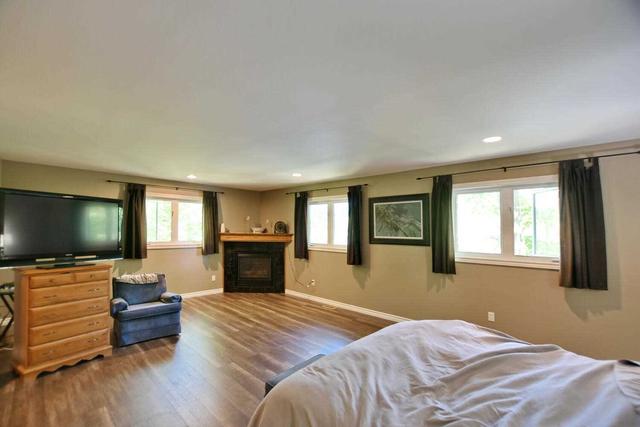 468 Oxbow Park Dr, House detached with 3 bedrooms, 2 bathrooms and 8 parking in Wasaga Beach ON | Image 3