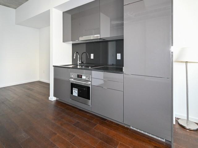 910 - 21 Lawren Harris Sq, Condo with 1 bedrooms, 1 bathrooms and 0 parking in Toronto ON | Image 5