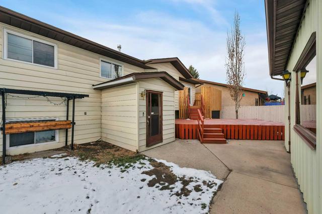 1 Hallgren Avenue, House detached with 5 bedrooms, 3 bathrooms and 4 parking in Red Deer AB | Image 24
