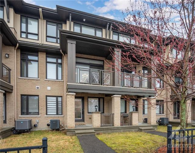 140 Wild Senna Way, Townhouse with 2 bedrooms, 3 bathrooms and 2 parking in Ottawa ON | Image 2