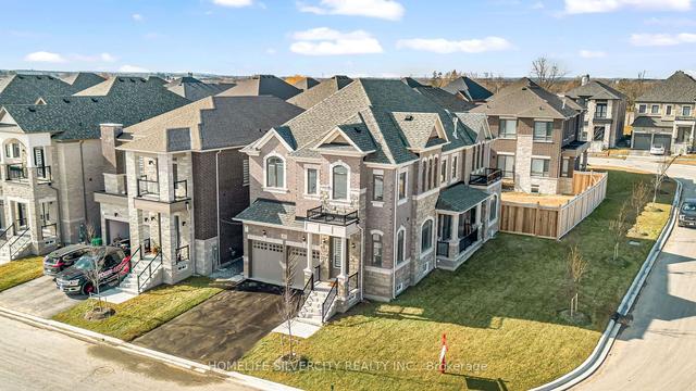 37 Jura Cres, House detached with 5 bedrooms, 4 bathrooms and 6 parking in Brampton ON | Image 12