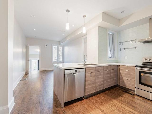 104 Hallam St, House semidetached with 3 bedrooms, 3 bathrooms and 0 parking in Toronto ON | Image 30