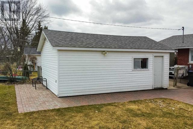 48 Princess Cres, House detached with 4 bedrooms, 2 bathrooms and null parking in Sault Ste. Marie ON | Image 40