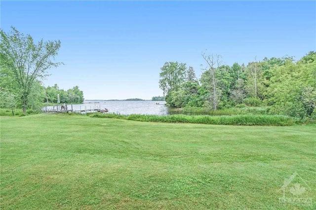 3837 Big Rideau Lake Rd, House detached with 3 bedrooms, 2 bathrooms and 6 parking in Rideau Lakes ON | Image 16