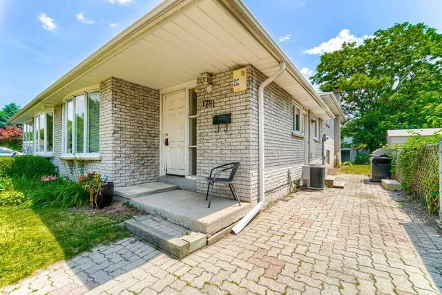 1781 Bonnymede Dr, House semidetached with 3 bedrooms, 2 bathrooms and 3 parking in Mississauga ON | Image 12