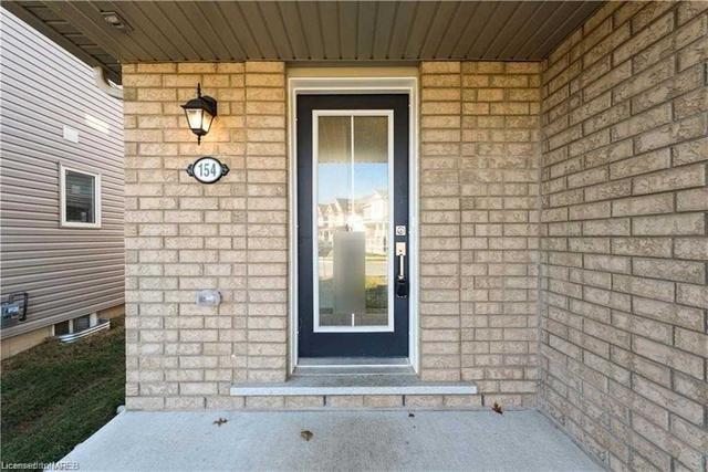 154 Esther Cres, House attached with 3 bedrooms, 3 bathrooms and 3 parking in Thorold ON | Image 12