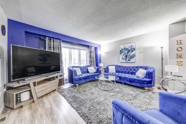 103 Castlebar Cres, House semidetached with 3 bedrooms, 3 bathrooms and 3 parking in Oshawa ON | Image 21