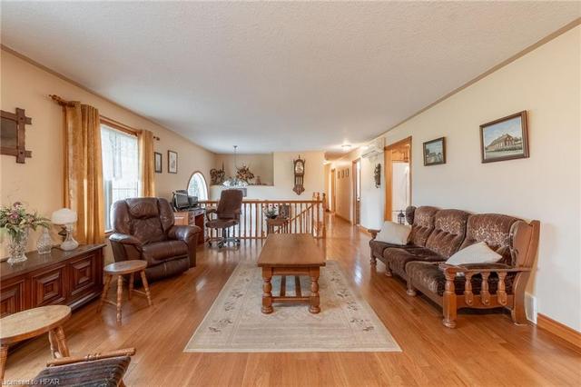 2853 Road 164, House detached with 3 bedrooms, 2 bathrooms and 12 parking in West Perth ON | Image 46