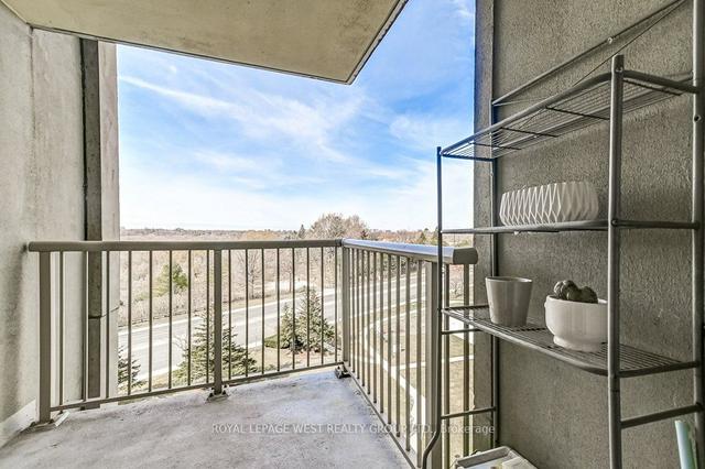 708 - 3077 Weston Rd, Condo with 2 bedrooms, 2 bathrooms and 2 parking in Toronto ON | Image 2