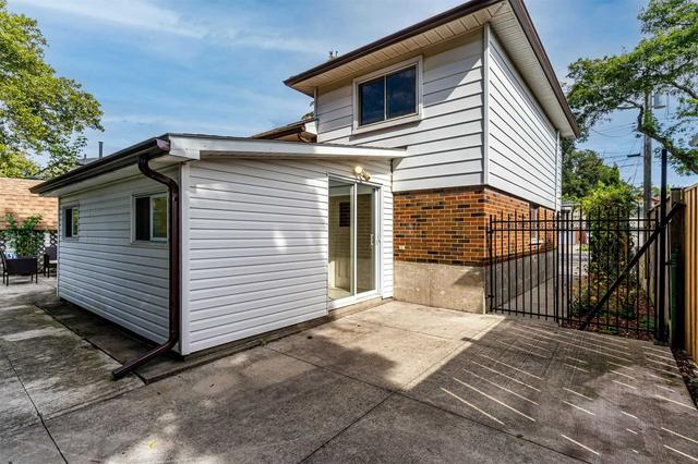 21 Virginia Crt, House detached with 3 bedrooms, 2 bathrooms and 5 parking in Hamilton ON | Image 24