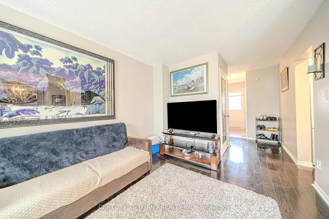 62 - 1610 Crawforth St, Townhouse with 3 bedrooms, 2 bathrooms and 2 parking in Whitby ON | Image 5