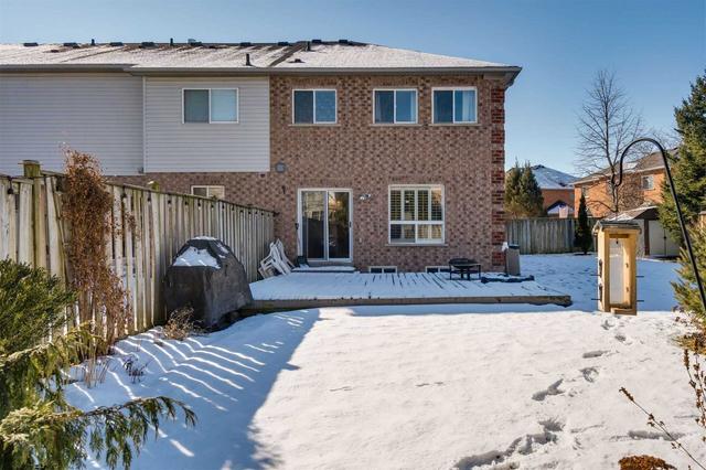2001 Atkinson Dr, Condo with 3 bedrooms, 3 bathrooms and 2 parking in Burlington ON | Image 21