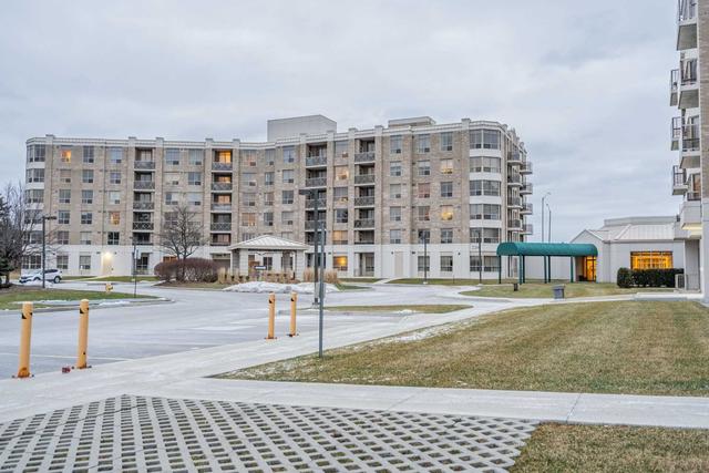 307 - 2200 John St, Condo with 1 bedrooms, 1 bathrooms and 1 parking in Markham ON | Image 1