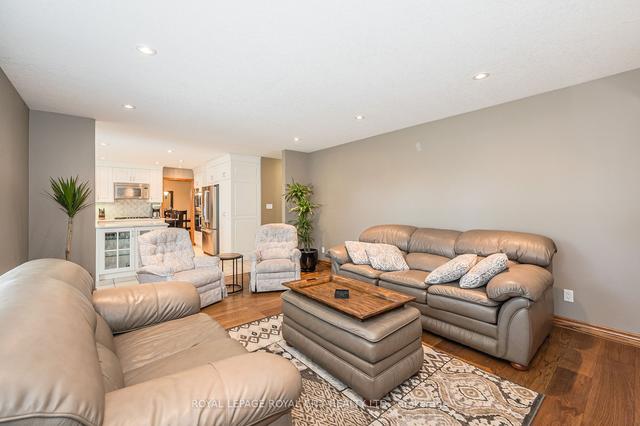 3 Tanager Dr, House detached with 4 bedrooms, 3 bathrooms and 4 parking in Guelph ON | Image 40