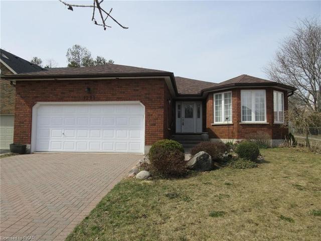 1295 Cedargrove Drive, House detached with 4 bedrooms, 3 bathrooms and null parking in Peterborough ON | Image 1