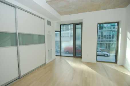 111 - 55 Stewart St, Condo with 1 bedrooms, 2 bathrooms and 1 parking in Toronto ON | Image 4