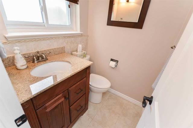 43 Watson Cres, House detached with 3 bedrooms, 2 bathrooms and 4 parking in Brampton ON | Image 36