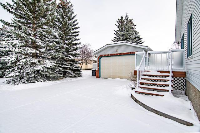 112 Armitage Close, House detached with 4 bedrooms, 3 bathrooms and 4 parking in Red Deer AB | Image 5