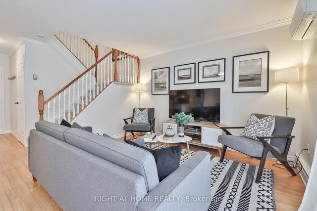 43 - 1016 Falgarwood Dr, Townhouse with 3 bedrooms, 1 bathrooms and 1 parking in Oakville ON | Image 25