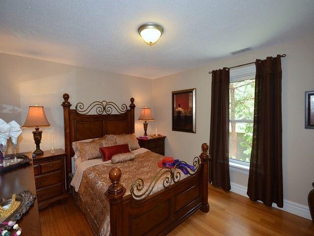 222 Mount Pleasant St, House detached with 4 bedrooms, 2 bathrooms and 8 parking in Brantford ON | Image 14