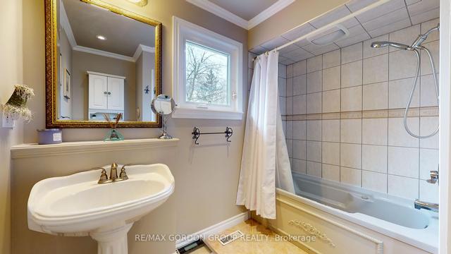 855 Arnold Cres, House detached with 4 bedrooms, 5 bathrooms and 6 parking in Newmarket ON | Image 11