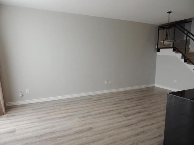 th02 - 29 Singer Crt, Townhouse with 2 bedrooms, 3 bathrooms and 1 parking in Toronto ON | Image 12