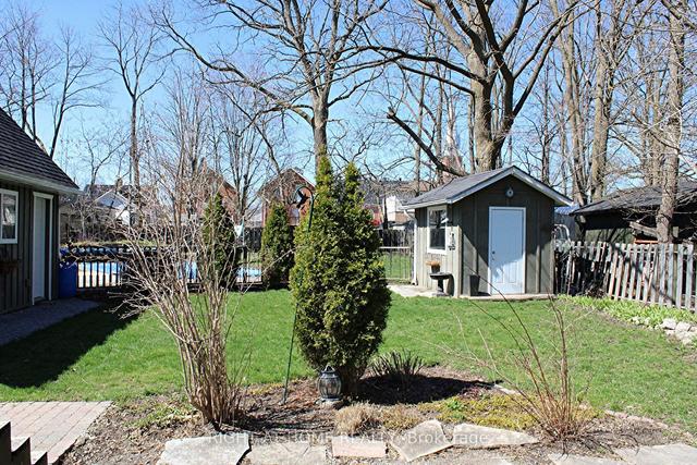 33 Simcoe St, House detached with 3 bedrooms, 2 bathrooms and 7 parking in Kawartha Lakes ON | Image 24