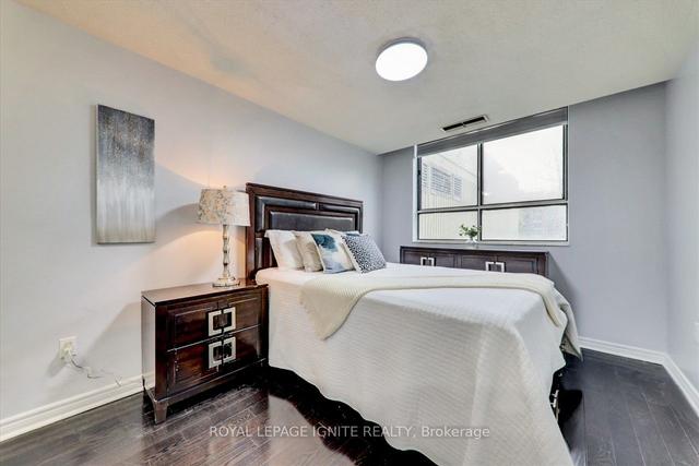 104 - 10 Stonehill Crt, Condo with 2 bedrooms, 2 bathrooms and 1 parking in Toronto ON | Image 7