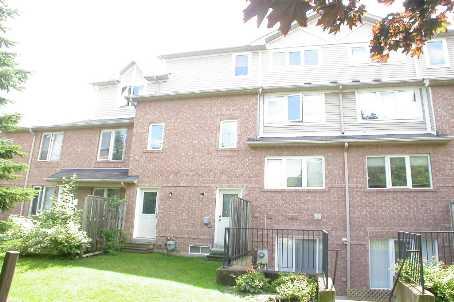 100 - 107 Bristol Rd E, Townhouse with 3 bedrooms, 2 bathrooms and 1 parking in Mississauga ON | Image 9