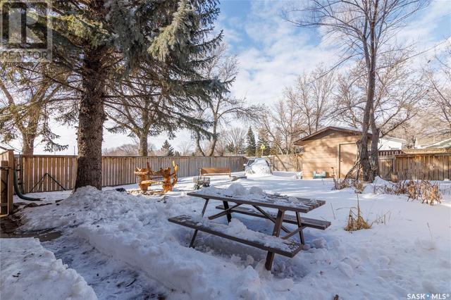 801 V Avenue N, House detached with 4 bedrooms, 3 bathrooms and null parking in Saskatoon SK | Image 10