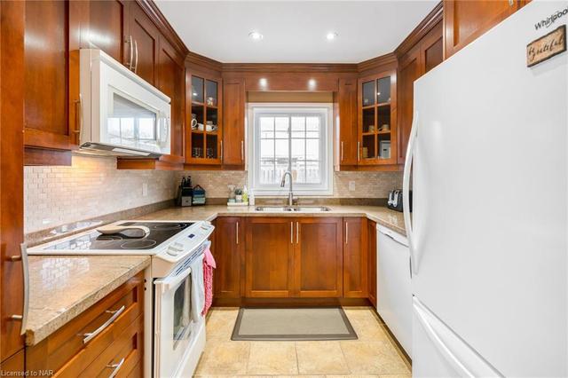 31 Kimbermount Drive, House detached with 4 bedrooms, 2 bathrooms and 4 parking in St. Catharines ON | Image 7