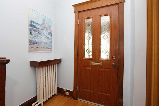 230 Milverton Blvd, House semidetached with 3 bedrooms, 1 bathrooms and 1 parking in Toronto ON | Image 2