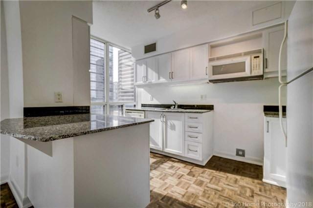 1003 - 33 Sheppard Ave E, Condo with 2 bedrooms, 2 bathrooms and 1 parking in Toronto ON | Image 9
