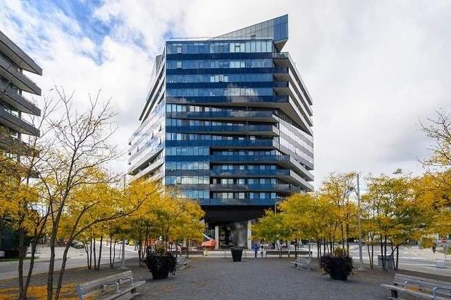 ph09 - 21 Lawren Harris Sq, Condo with 1 bedrooms, 1 bathrooms and 0 parking in Toronto ON | Image 1