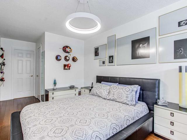 212 - 300 Balliol St, Condo with 2 bedrooms, 2 bathrooms and 1 parking in Toronto ON | Image 21