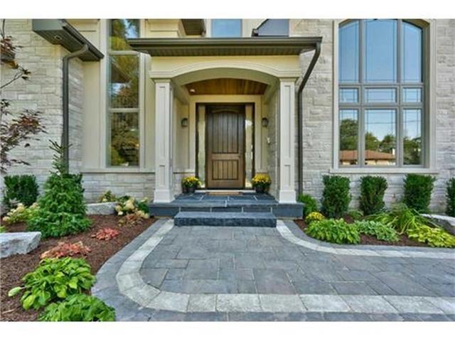 434 Smith Lane, House detached with 4 bedrooms, 5 bathrooms and 6 parking in Oakville ON | Image 2