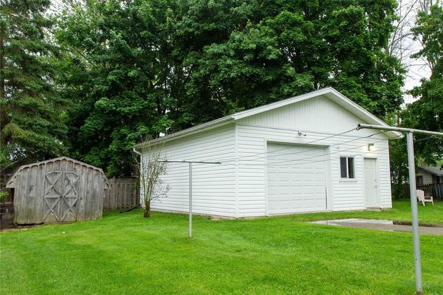 420 Temple St, House detached with 2 bedrooms, 2 bathrooms and 12 parking in Minto ON | Image 28