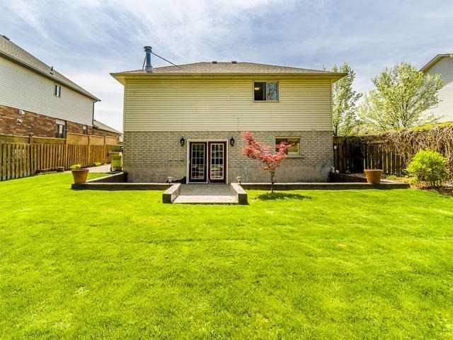 104 Hepburn Cres W, House detached with 3 bedrooms, 2 bathrooms and 2 parking in Hamilton ON | Image 14